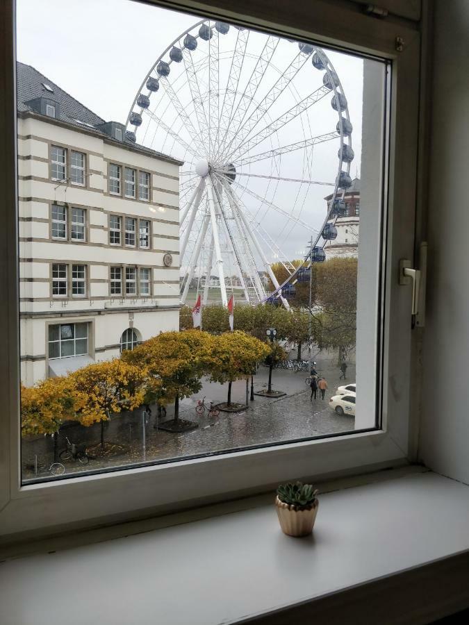 Avi City Burgplatz Apartments Dusseldorf Bagian luar foto